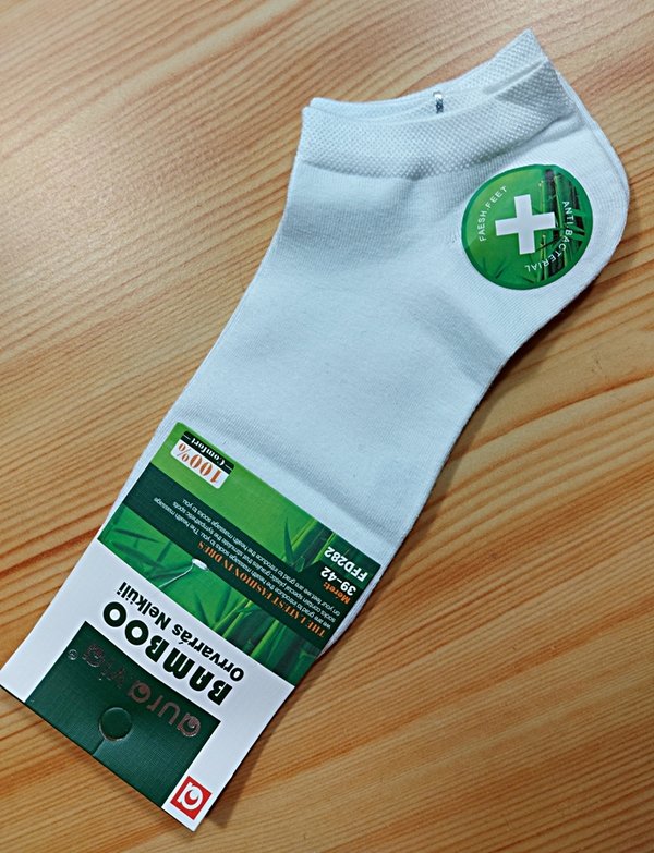 Kurze Sneaker Socken, Viskose (Bambus), Farbe weiß, Gr.35/38, antibakteriell